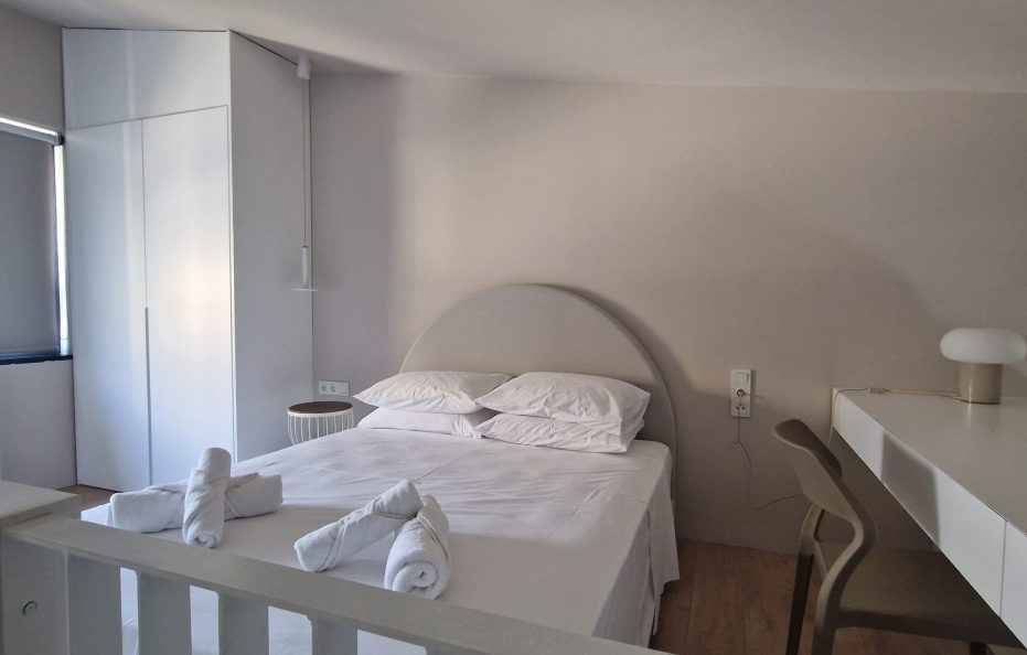 Executive loft I