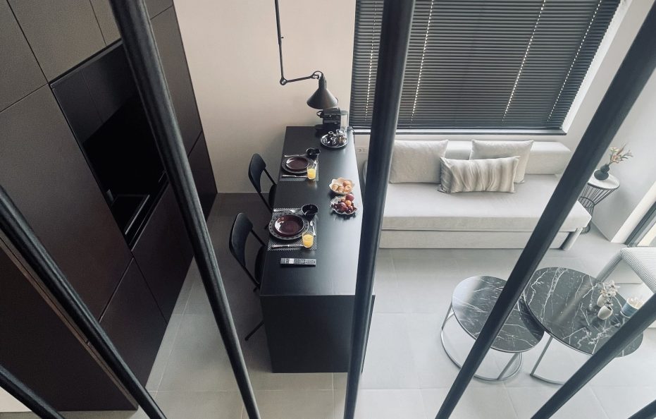 Executive loft III