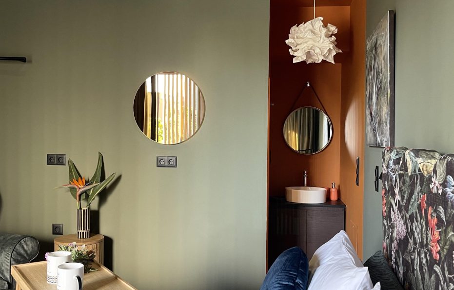 Separated Premium Room